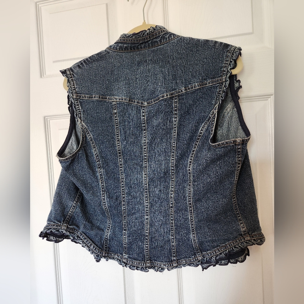 Jones Wear Denim Vest with Silver Buttons - Picture 4 of 11